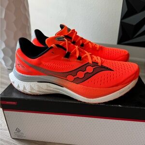 Saucony endorphin speed 4 sz11.5